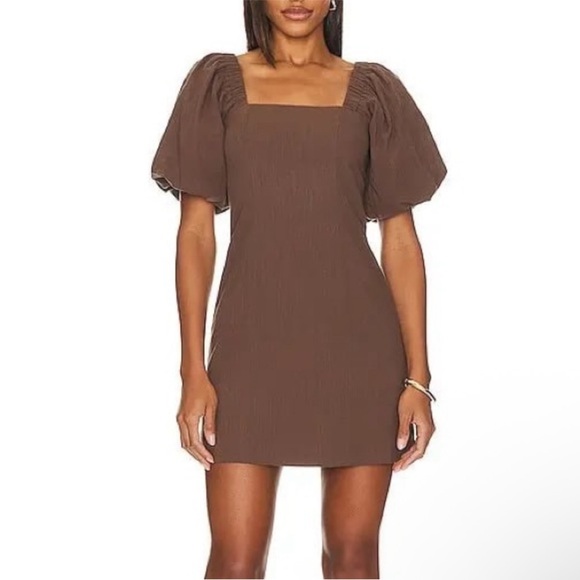 SNDYS. Dresses & Skirts - SNDYS x Revolve Tuscany Linen Puff Sleeve Dress